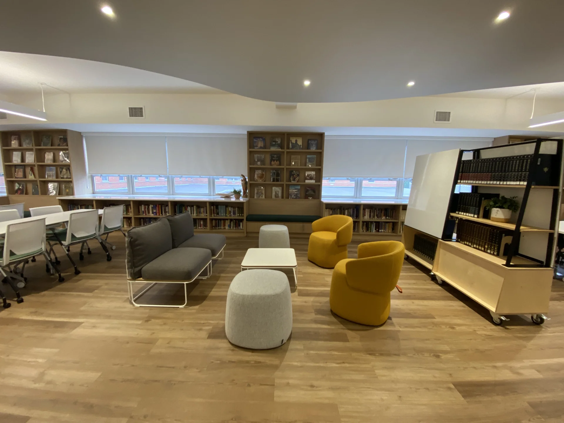 student lounge area in library