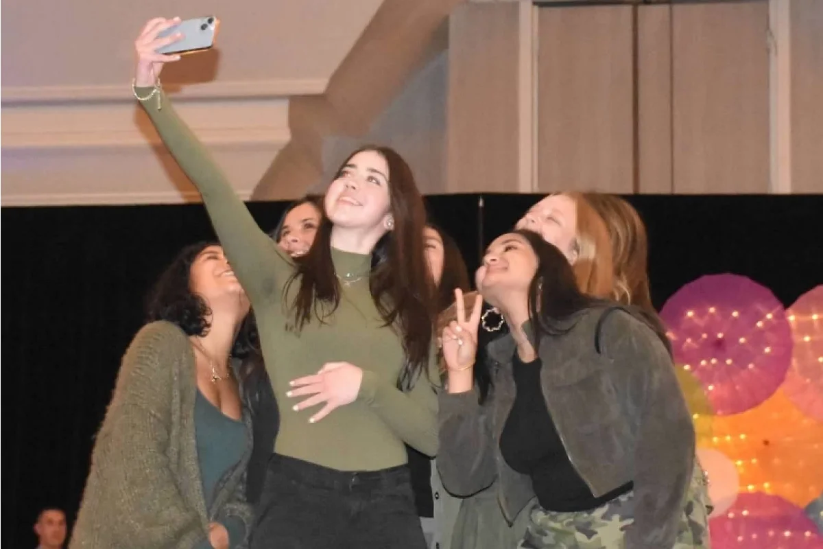 group of students taking a selfie